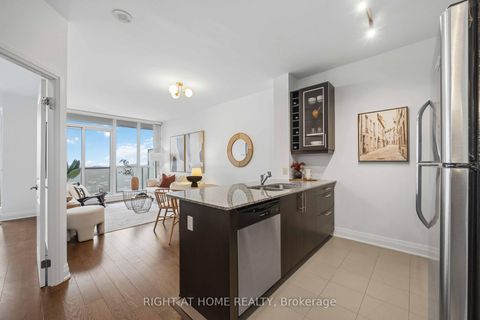 Photo 1 at 909 - 530 St Clair Avenue W, Cedarvale, Toronto