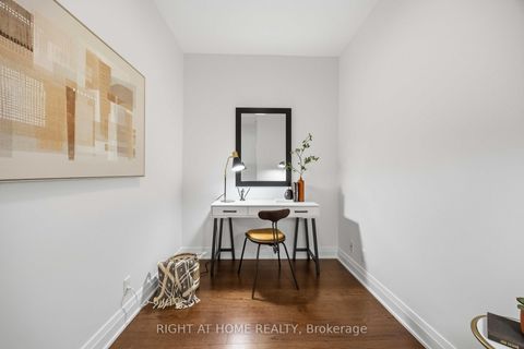 Photo 14 at 909 - 530 St Clair Avenue W, Cedarvale, Toronto