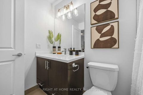 Photo 17 at 909 - 530 St Clair Avenue W, Cedarvale, Toronto