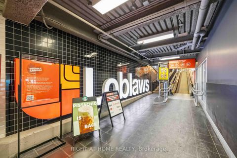 Photo 27 at 909 - 530 St Clair Avenue W, Cedarvale, Toronto