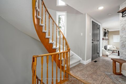 Photo 1 at 1544 Greenbriar Drive, GA Glen Abbey, Oakville