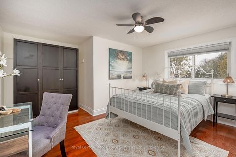 Photo 27 at 1544 Greenbriar Drive, GA Glen Abbey, Oakville