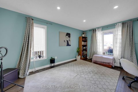 Photo 4 at 61 Barwick Drive, West Bayfield, Barrie