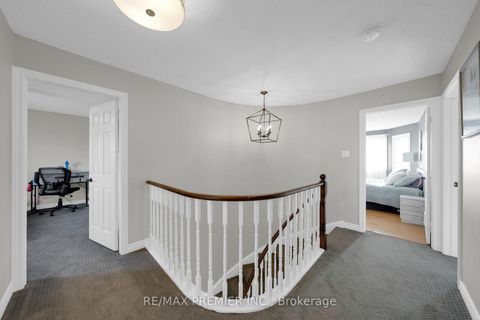 Photo 19 at 61 Barwick Drive, West Bayfield, Barrie