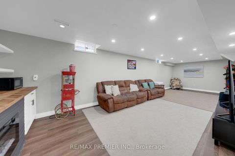 Photo 32 at 61 Barwick Drive, West Bayfield, Barrie