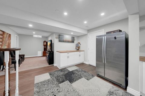 Photo 36 at 61 Barwick Drive, West Bayfield, Barrie