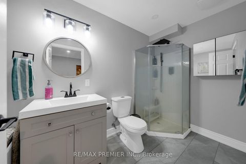 Photo 38 at 61 Barwick Drive, West Bayfield, Barrie