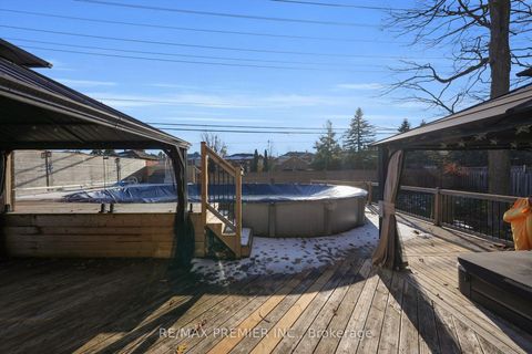 Photo 42 at 61 Barwick Drive, West Bayfield, Barrie
