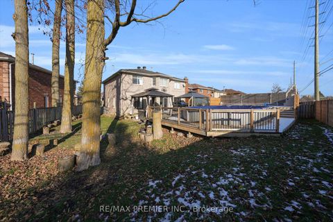 Photo 44 at 61 Barwick Drive, West Bayfield, Barrie