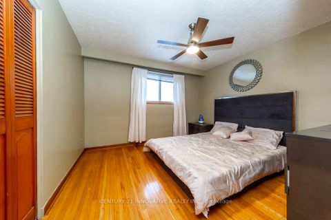Photo 17 at 4 Albacore Crescent, Woburn, Toronto