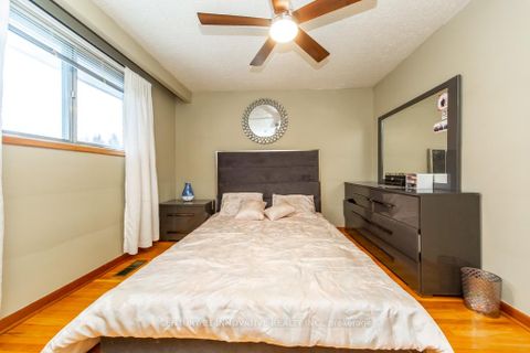 Photo 18 at 4 Albacore Crescent, Woburn, Toronto