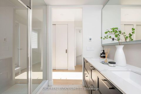 Photo 35 at Th01 - 1331 Queen Street E, South Riverdale, Toronto