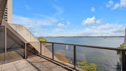 Photo 28 at 613 - 99 Harbour Square, Waterfront Communities C1, Toronto