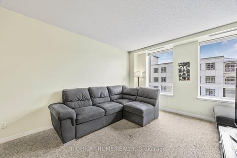 Photo 14 at 53 - 74 Ross Street, Queen's Park, Barrie