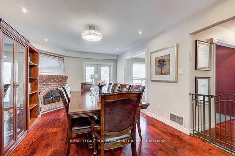 Photo 2 at 98 York Hill Boulevard, Yorkhill, Vaughan