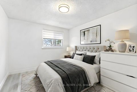 Photo 15 at 220 Simonston Boulevard, German Mills, Markham