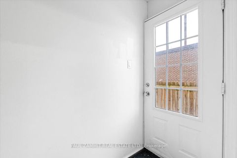 Photo 18 at 220 Simonston Boulevard, German Mills, Markham