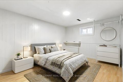 Photo 22 at 220 Simonston Boulevard, German Mills, Markham