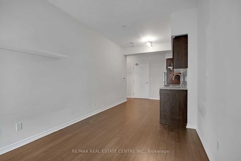 Photo 10 at 1521 - 352 Front Street W, Waterfront Communities C1, Toronto