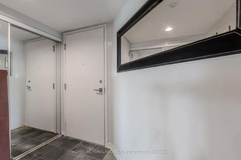 Photo 5 at 323 - 230 Queens Quay W, Waterfront Communities C1, Toronto