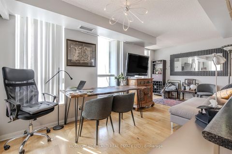 Photo 7 at 323 - 230 Queens Quay W, Waterfront Communities C1, Toronto