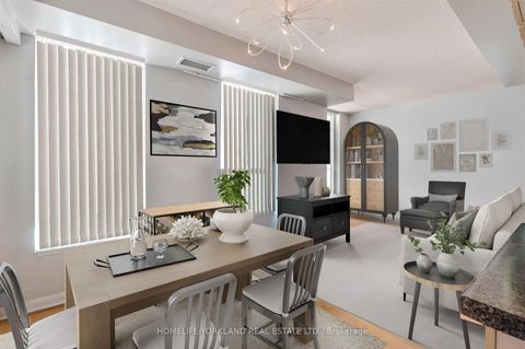 Photo 8 at 323 - 230 Queens Quay W, Waterfront Communities C1, Toronto