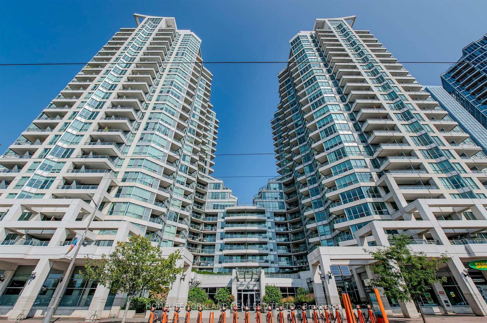 323 - 230 Queens Quay W, Waterfront Communities C1, Toronto 