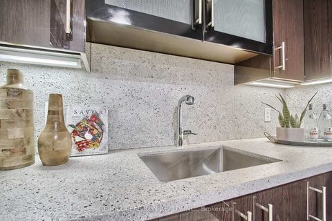 Photo 12 at 406 - 55A Avenue Road, Annex, Toronto