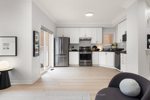 Photo 20 at 44 Hawkview Boulevard, Vellore Village, Vaughan