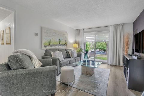 Photo 15 at 106 - 1 Quail Crescent, Ardagh, Barrie