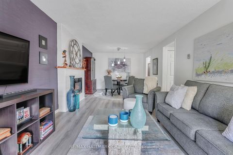 Photo 16 at 106 - 1 Quail Crescent, Ardagh, Barrie