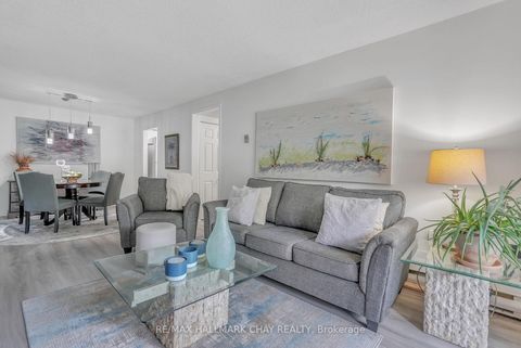Photo 17 at 106 - 1 Quail Crescent, Ardagh, Barrie