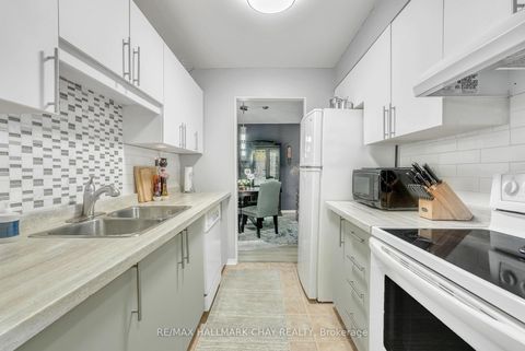 Photo 23 at 106 - 1 Quail Crescent, Ardagh, Barrie