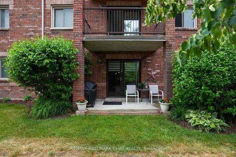 Photo 31 at 106 - 1 Quail Crescent, Ardagh, Barrie