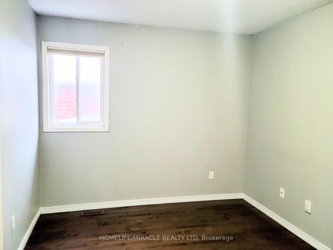 Photo 13 at 260 Stanley Street, East Bayfield, Barrie