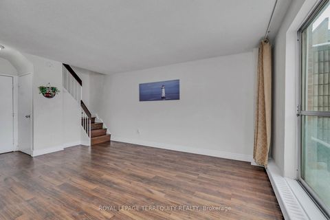 Photo 6 at 224 - 10 Eddystone Avenue, Jane Heights, Toronto