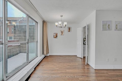 Photo 7 at 224 - 10 Eddystone Avenue, Jane Heights, Toronto