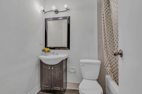 Photo 16 at 224 - 10 Eddystone Avenue, Jane Heights, Toronto