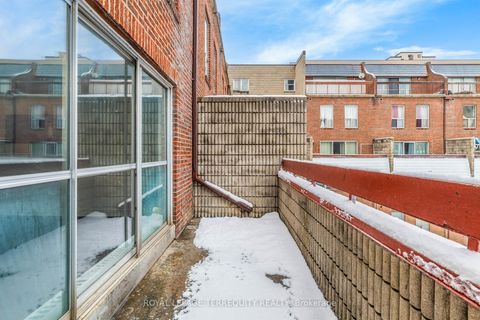 Photo 22 at 224 - 10 Eddystone Avenue, Jane Heights, Toronto
