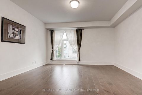 Photo 19 at TH18 - 270 Davenport Road, Annex, Toronto