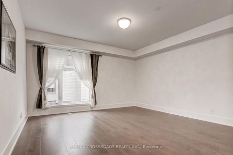 Photo 24 at TH18 - 270 Davenport Road, Annex, Toronto