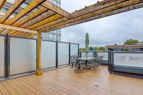 Photo 30 at TH18 - 270 Davenport Road, Annex, Toronto