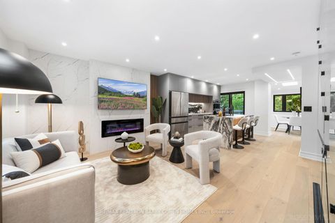 Photo 7 at 12 Fairfield Road, Mount Pleasant East, Toronto