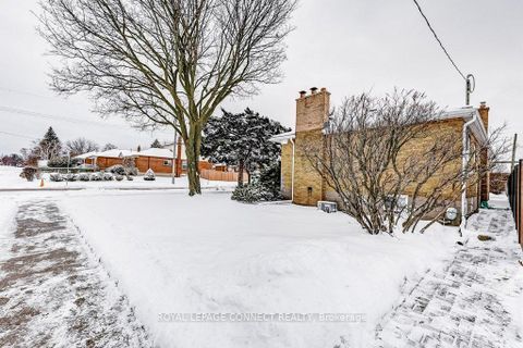 Photo 31 at 48 Kecala Road, Dorset Park, Toronto