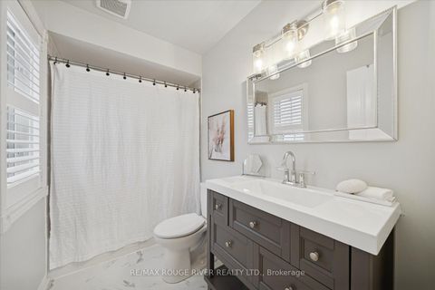 Photo 31 at 117 Carnwith Drive E, Brooklin, Whitby