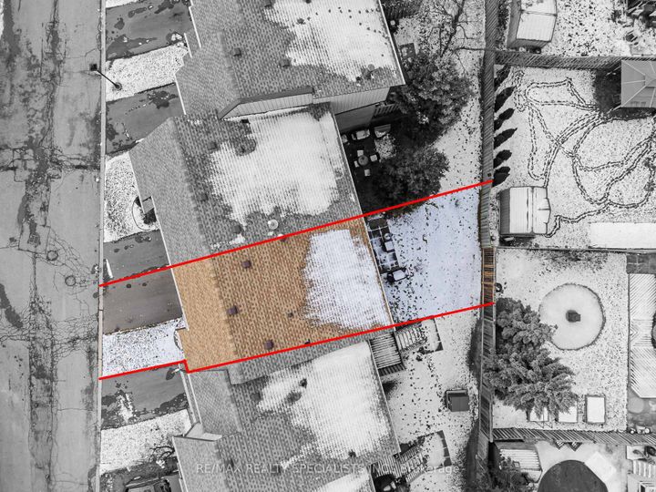 Photo 27 at 8 - 6780 Formentera Avenue, Meadowvale, Mississauga