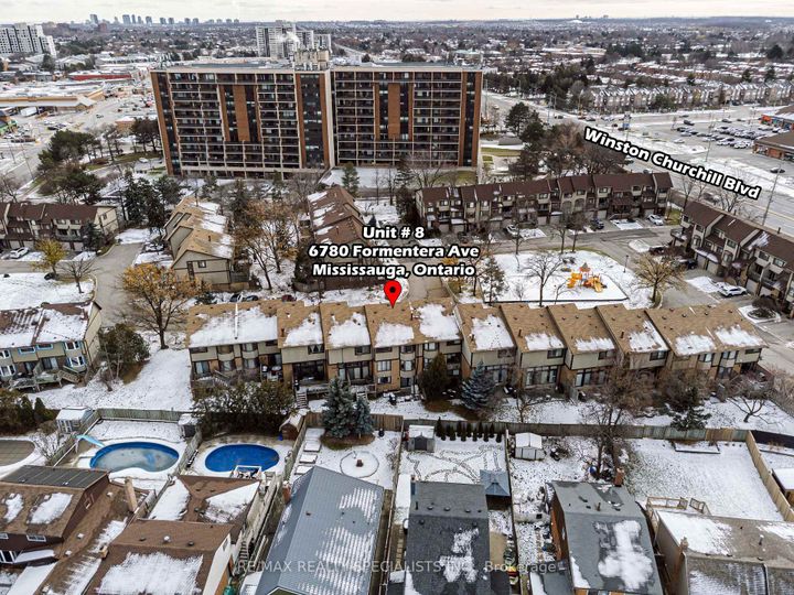 Photo 35 at 8 - 6780 Formentera Avenue, Meadowvale, Mississauga