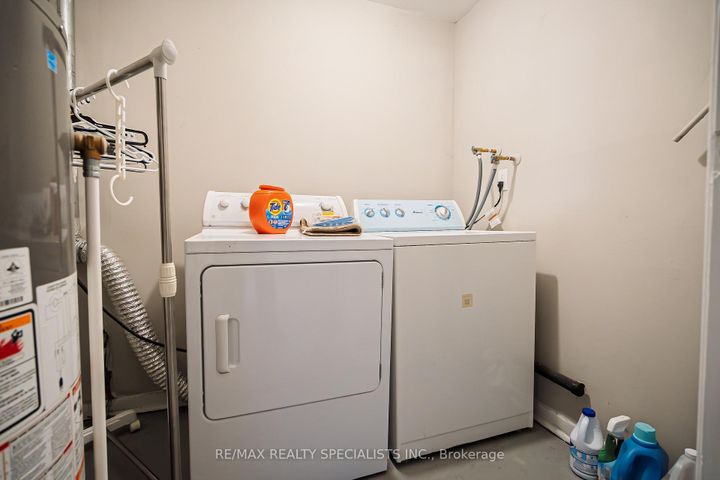 Photo 39 at 8 - 6780 Formentera Avenue, Meadowvale, Mississauga