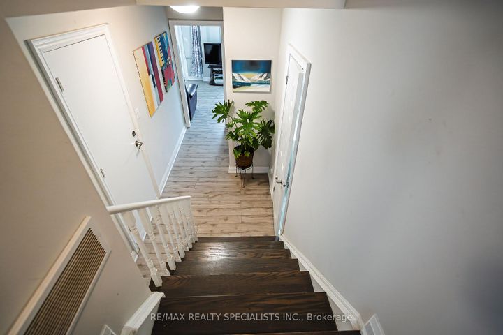 Photo 40 at 8 - 6780 Formentera Avenue, Meadowvale, Mississauga