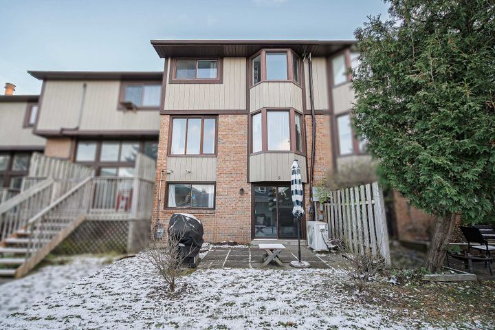 Photo 46 at 8 - 6780 Formentera Avenue, Meadowvale, Mississauga